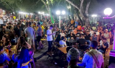 Lucas Neves dá um show no Parque das Árvores