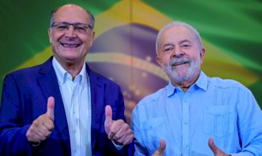 Lula e Alckmin são diplomados no TSE