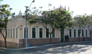 Prefeitura anuncia concurso público com 182 vagas para diversas áreas da administração municipal