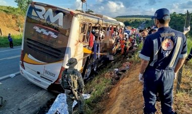 Urgente: tragédia com ônibus deixa ao menos 9 mortos e 22 feridos na Bahia