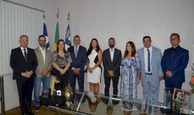 Prefeito de Guanambi anuncia cinco secretários e nova logomarca da gestão