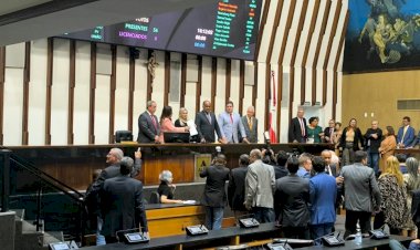 Ivana Bastos é empossada e se torna a 1° mulher a presidir a AL-BA em 190 anos