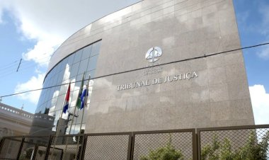 Homem preso por homicídio há 28 anos é absolvido após 'vítima' aparecer em audiência: 'Só me mudei'