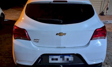 Polícia Militar apreende carro clonado em Caetité