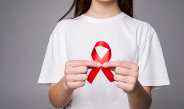 Dezembro Vermelho: alta de 17% em casos de HIV entre jovens baianos reforça necessidade de prevenção