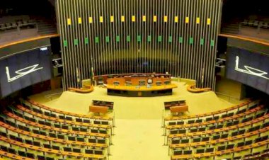 Concurso Câmara dos Deputados: até R$32.638 e provas no Rio de Janeiro