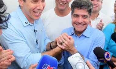 Em Jequié, ACM Neto oficializa convite a Zé Cocá para vice na disputa pelo Governo da Bahia