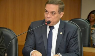 Deputado ironiza anúncios de adesão de prefeitos por Jerônimo: 'Daqui a pouco a Bahia tem mais de 1 mil cidades'