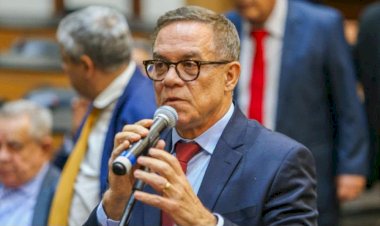 “Até o líder do governo soltou a mão de Jerônimo”, diz Luciano Ribeiro após Rosemberg chamar voto Lula-Neto de ‘natural’