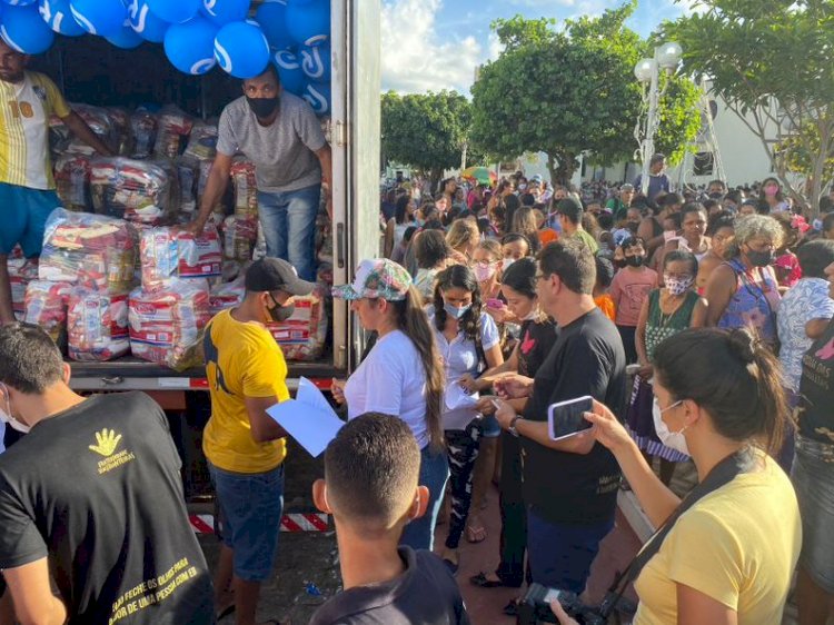 ONG Jardim das Borboletas distribuiu 13 toneladas de alimento na culminância do Natal Solidário