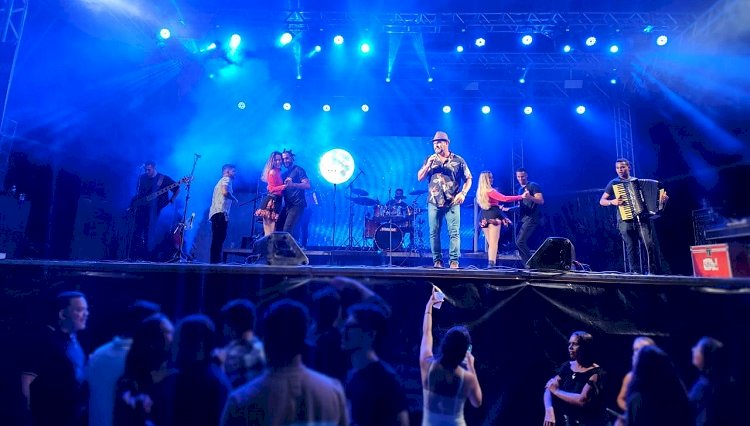 Estakazero se apresentou no Festeja Lagoa Real neste sábado