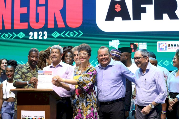 Lei que veda contratação de condenados por racismo é sancionada pelo governador