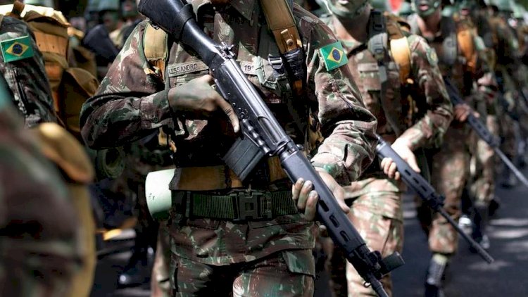 Exército reforça fronteira com Venezuela