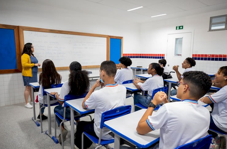 SEC convoca 40 professores da Educação Básica aprovados em processo seletivo