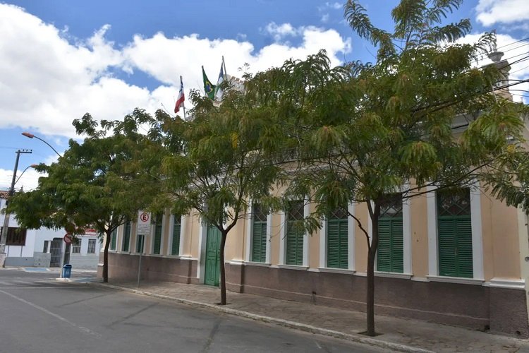 Concurso público Vitória da Conquista: Sai edital com 182 vagas; veja