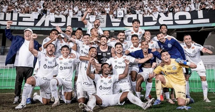 Santos bate o Coritiba no Couto Pereira e garante acesso à Série A do Brasileirão