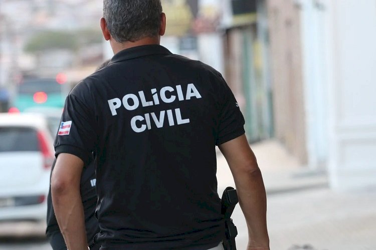 Homem é preso após fazer R$ 1,4 mil em compras com cartão que achou na rua com aproximação liberada