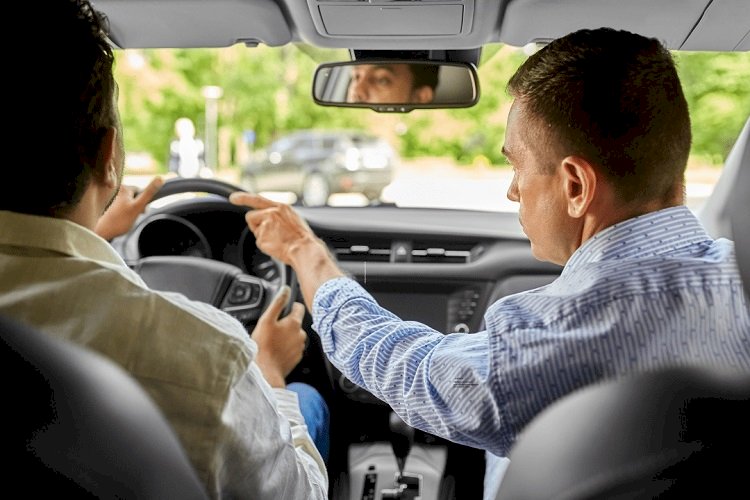 Câmara aprova projeto que destina parte de multas à formação de motoristas de baixa renda