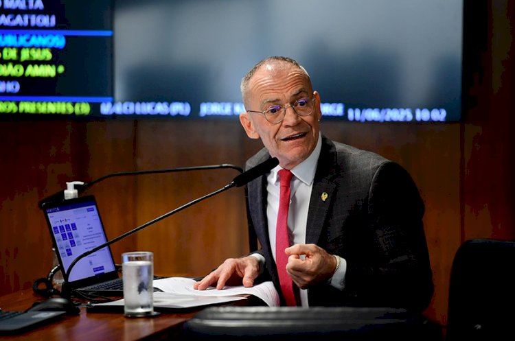 Projeto que autoriza transferência de empregado público vai ao Plenário