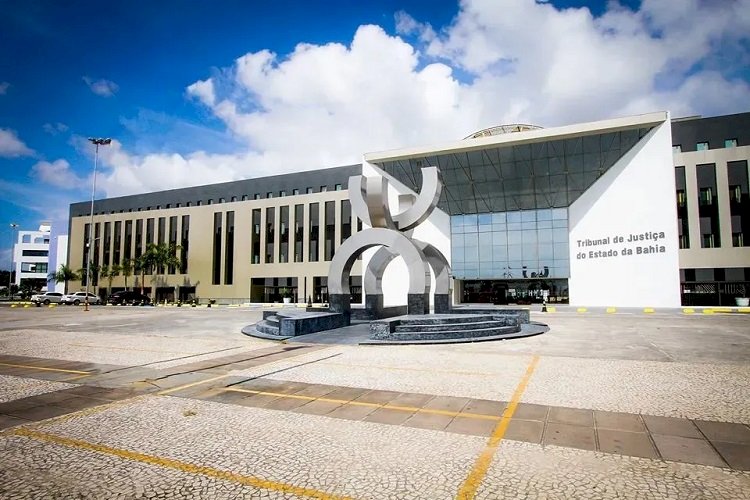 Servidores do Judiciário baiano encerram greve após acordo