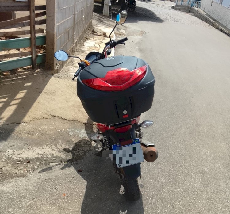 Caetité: Polícia Militar recupera moto roubada em Brejinho das Ametistas