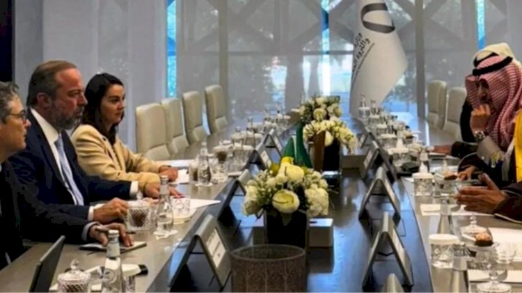 Brasil e Arábia Saudita ampliam cooperação em minerais críticos e investimentos estratégicos