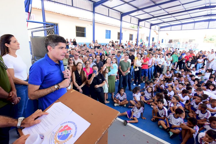 Em Macaúbas, ACM Neto critica ausência de hospital e universidade no Vale do Paramirim
