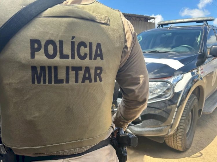 Corpo de policial aposentado é encontrado dentro de carro às margens da BR-324