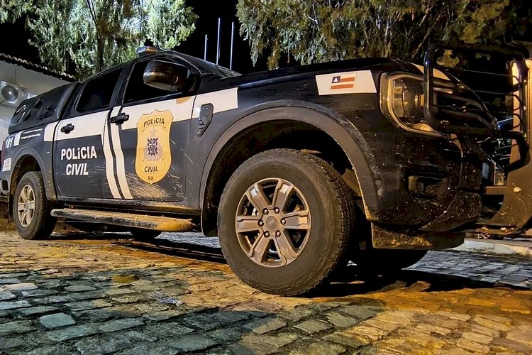 Rastro de sangue de cadeira de rodas leva à prisão de suspeito de homicídio em Paramirim